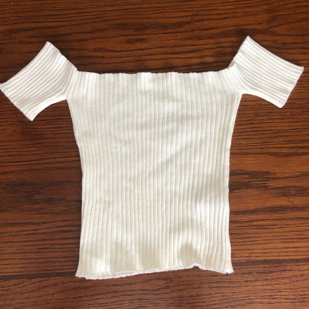 White crop top